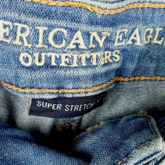 AEO EUC Womens 4 Short Super Stretch Hi-Rise Faded & Destroyed Jeggings - Picture 3 of 6